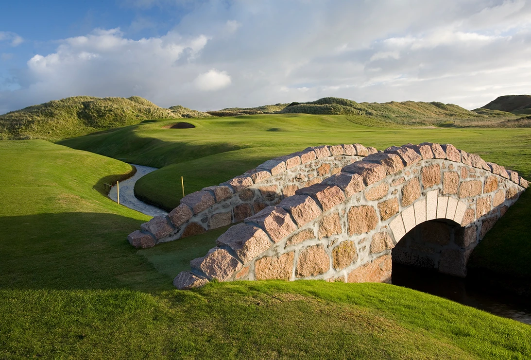 luxury golf tours to Aberdeen Scotland
